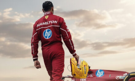 Ferrari Hâlâ Kırmızı